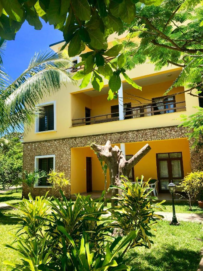 Flametree Beach Homes 디아니 해변 외부 사진